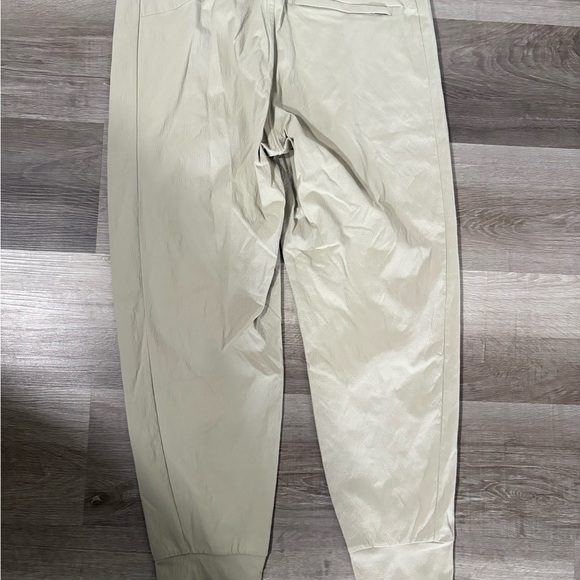 Athleta Trekkie North Jogger pants. - Picture 4 of 5